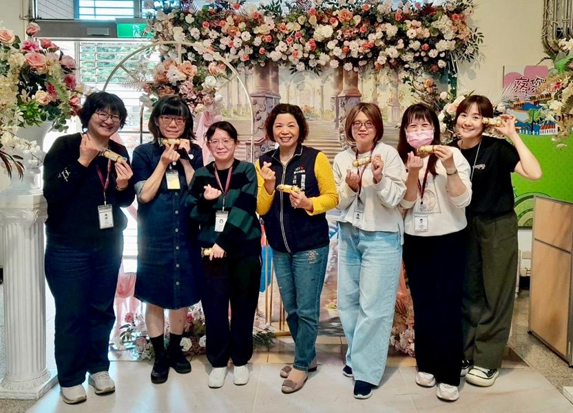 豐原戶政祝大家 38 婦女節快樂！